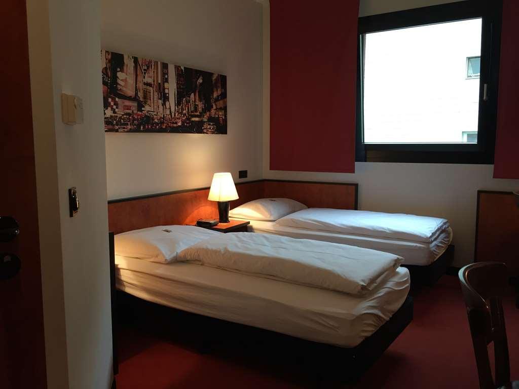 Ara Hotel Comfort Ingolstadt Phòng bức ảnh