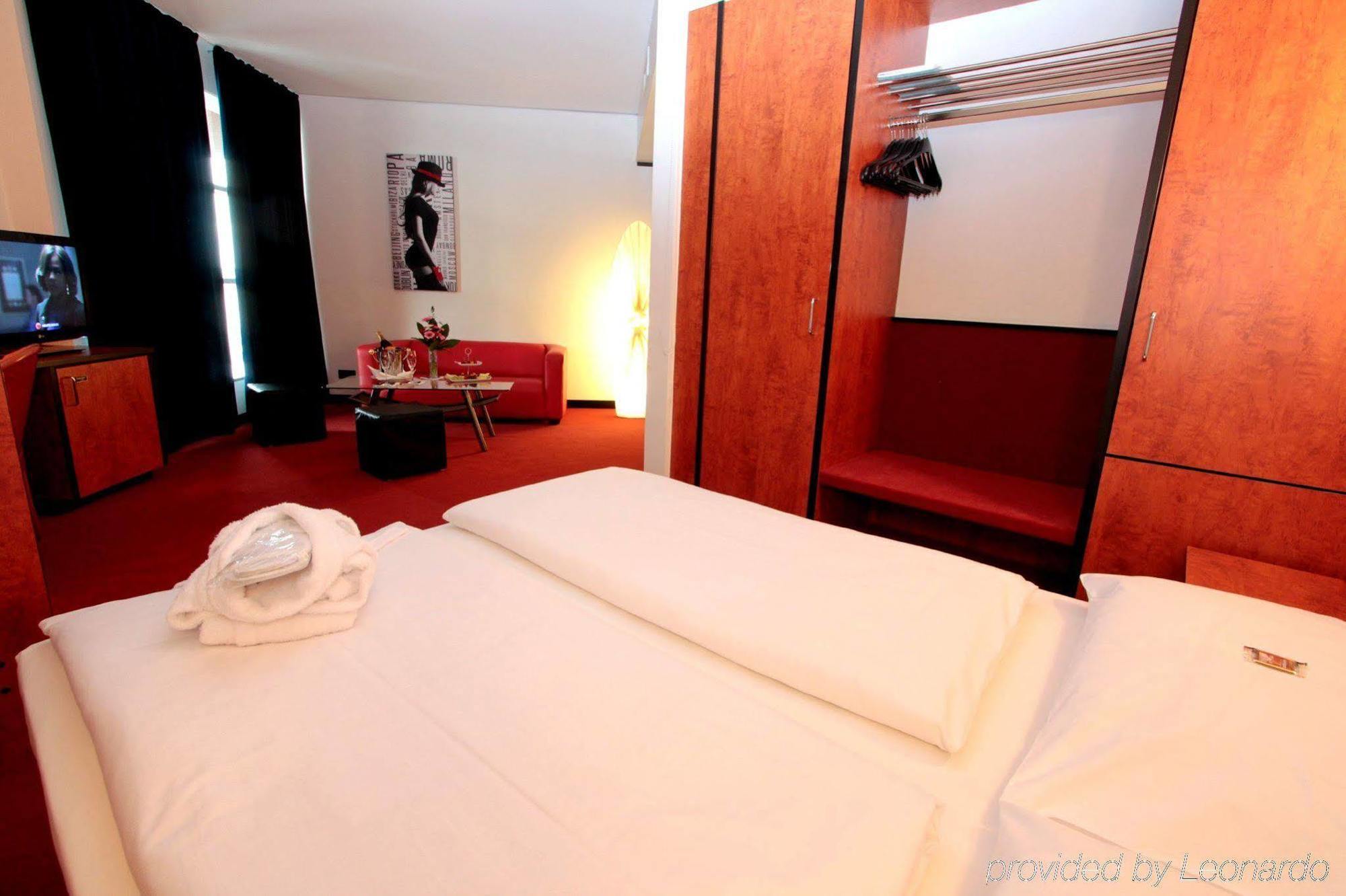Ara Hotel Comfort Ingolstadt Ngoại thất bức ảnh